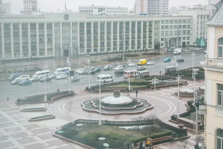 Новости сегодня: сколько зарабатывают в Беларуси педагоги и «минирование» самолета в минском аэропорту