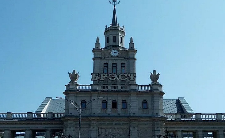 Председатель Брестского горисполкома встретился с горожанами и рассказал, что будет и чего не будет в Бресте