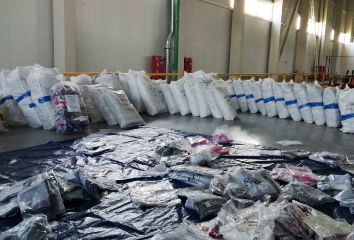 Гродненские таможенники пресекли незаконный ввоз одежды на Br100 тыс