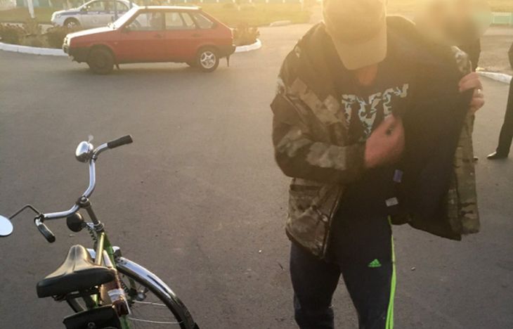 В Брагине задержали мужчину, прятавшего под одеждой марихуану