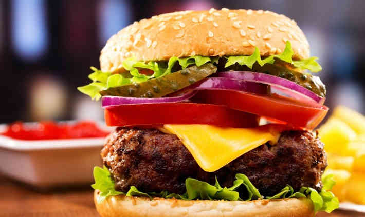 В Сети показали, как выглядят бургер и картофель фри через 10 лет хранения