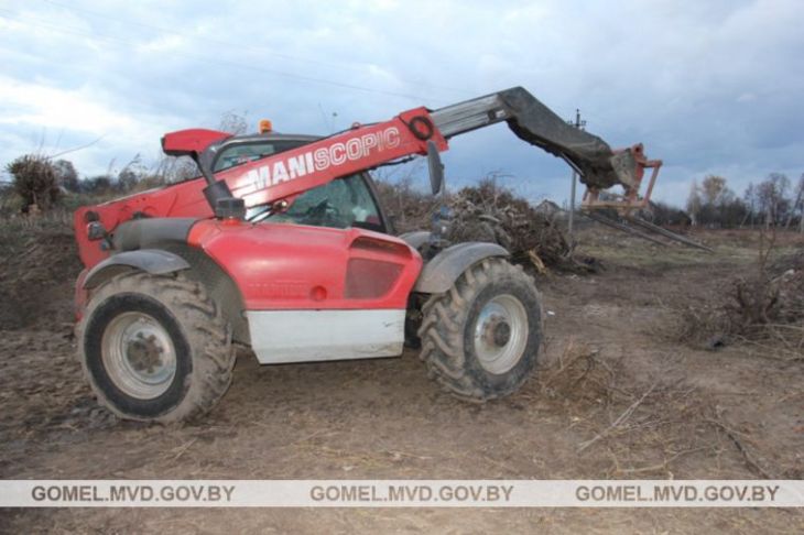 ЧП на гомельском предприятии: погрузчик насмерть задавил мужчину 