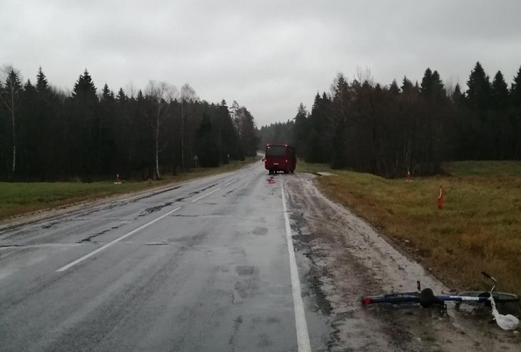В Поставском районе автобус сбил велосипедиста