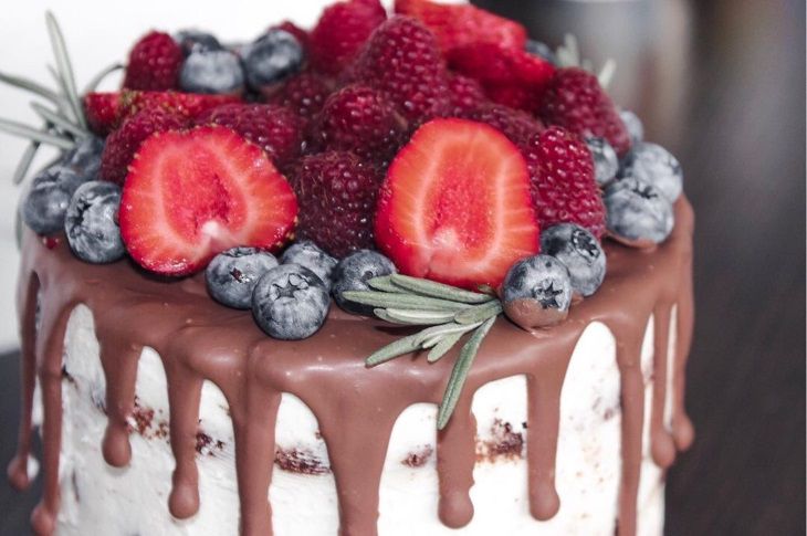 Торт как произведение искусства. Смотреть фото Торт как произведение искусства. Смотреть картинку Торт как произведение искусства. Картинка про Торт как произведение искусства. Фото Торт как произведение искусства