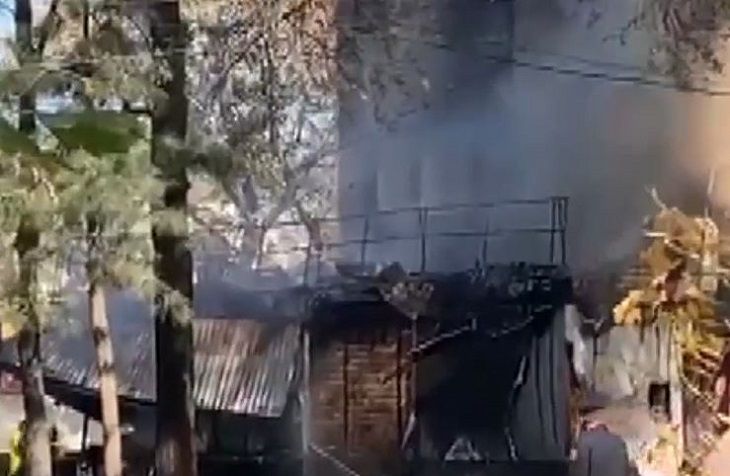 В центре Бишкека прогремели три взрыва: есть жертвы