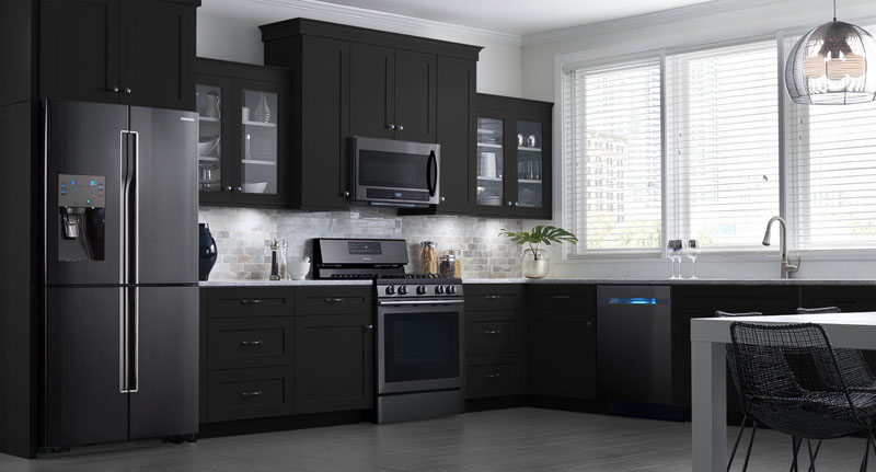 Черный цвет в дизайне кухни