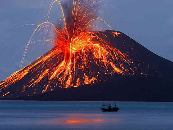 Самые опасные действующие вулканы Земли