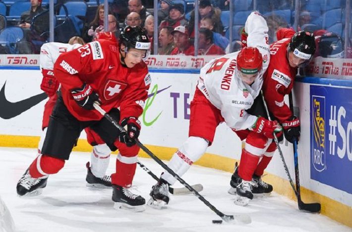 Белорусские хоккеисты проиграли Швейцарии на молодежном ЧМ (U-20) в Баффало‍