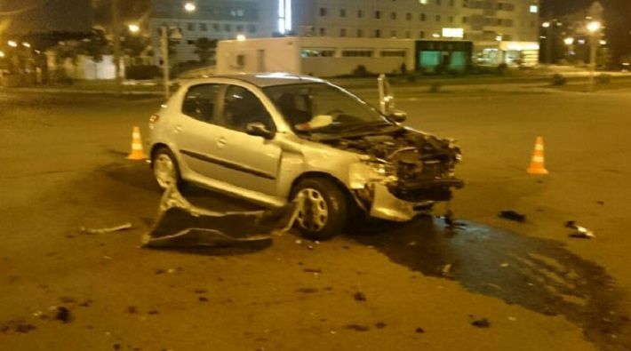 В Минске Skoda после столкновения с Peugeot сбила 9-летнего ребенка‍