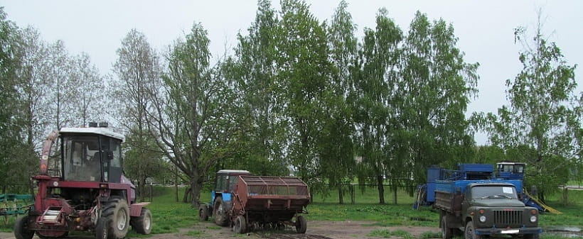 Механизатор погиб в Столбцовском районе во время подготовки техники к полевым работам 