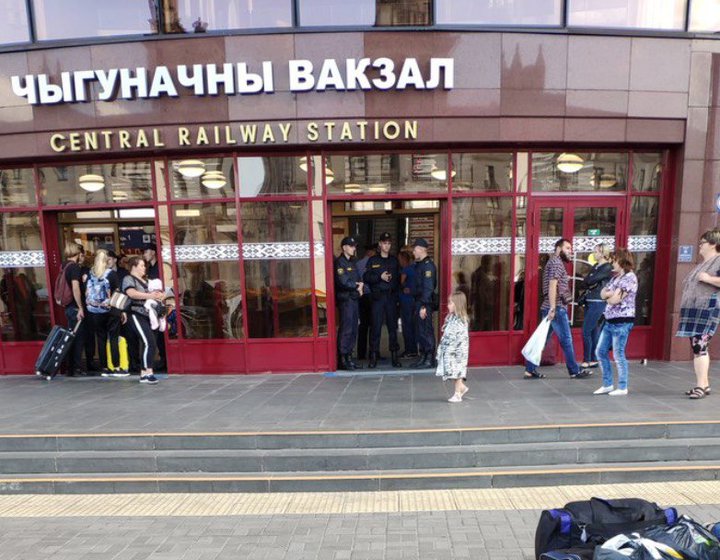 Поступило сообщение о минировании двух самолетов Belavia и ж/д вокзала в Минске  