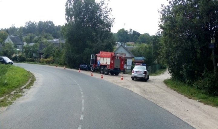 В Воложинском районе Kia врезался в дерево: водитель погиб