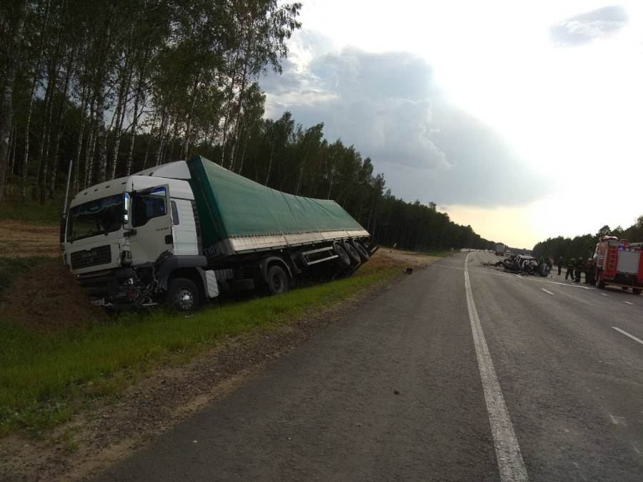 На трассе Гродно — Минск произошло серьезное ДТП. Есть погибшие