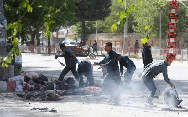 Погибли десятки человека из-за терактов во время парламентских выборов в Афганистане