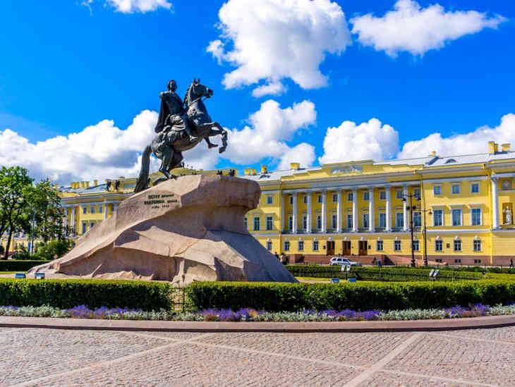 Как интересно провести время в Питере летом: пошаговая инструкция Как интересно провести время в Питере летом: пошаговая инструкция