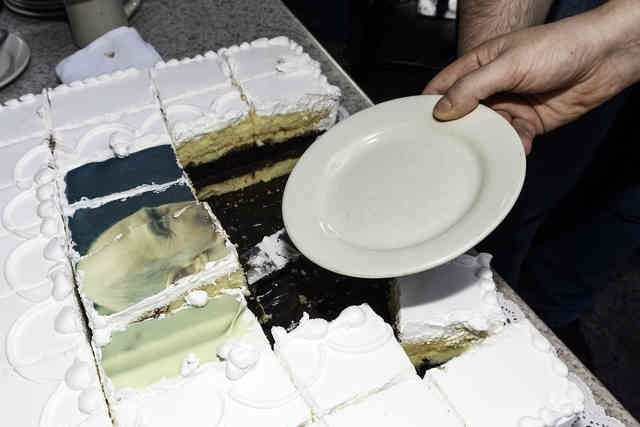 Белорусы Нью-Йорка съели торт с изображением белорусского президента (ФОТО)