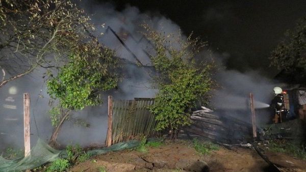 На пожаре в частном доме в Минске погибли три человека