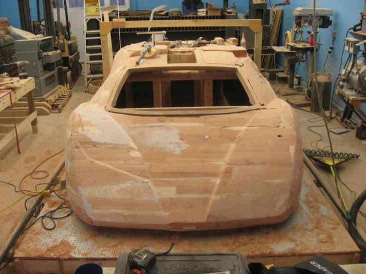 Первый в мире деревянный спортивный автомобиль (ФОТО)