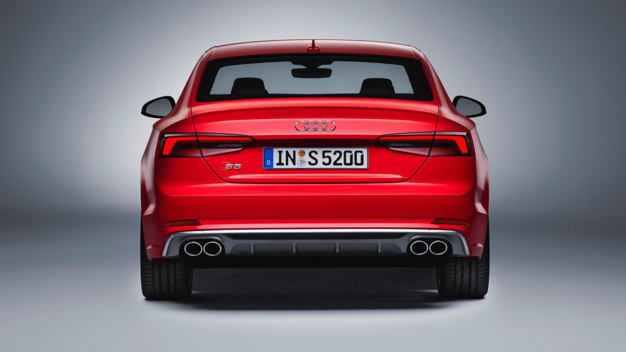 Audi представила новое поколение купе A5 (ФОТО)
