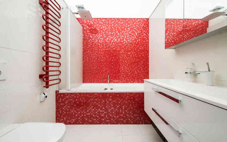 Красный цвет в дизайне ванной комнаты (ФОТО)