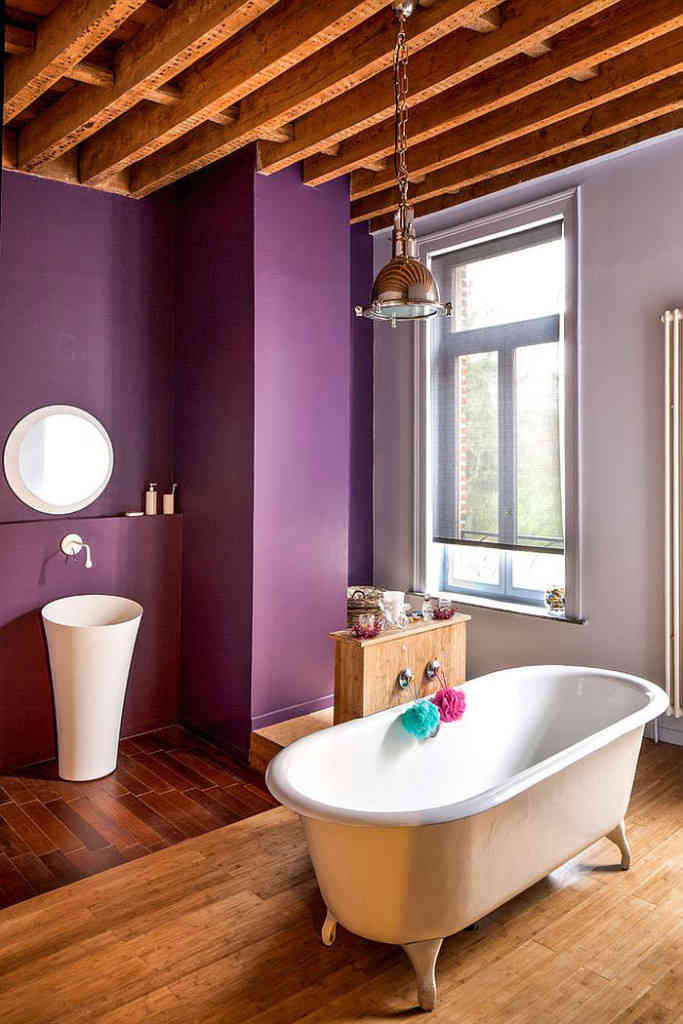 Фиолетовый цвет в дизайне ванной комнаты (ФОТО)