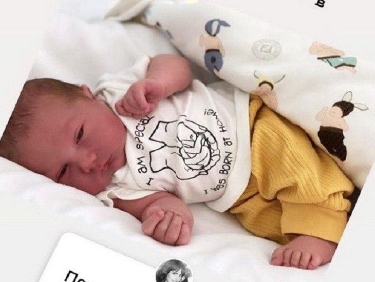 Саша Зверева рассекретила лицо новорожденного сына