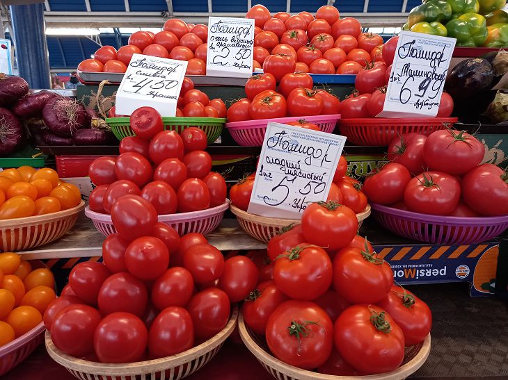 Цены на овощи 2024. Мини рынок. Рынок овощей и фруктов 2021. Алексеевский рынок. Рынок Комаровка.