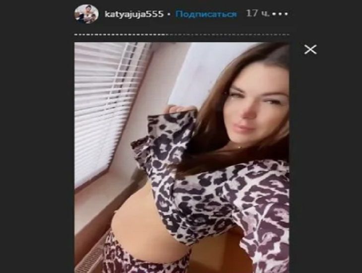 Катя Жужа показала живот сразу после родов