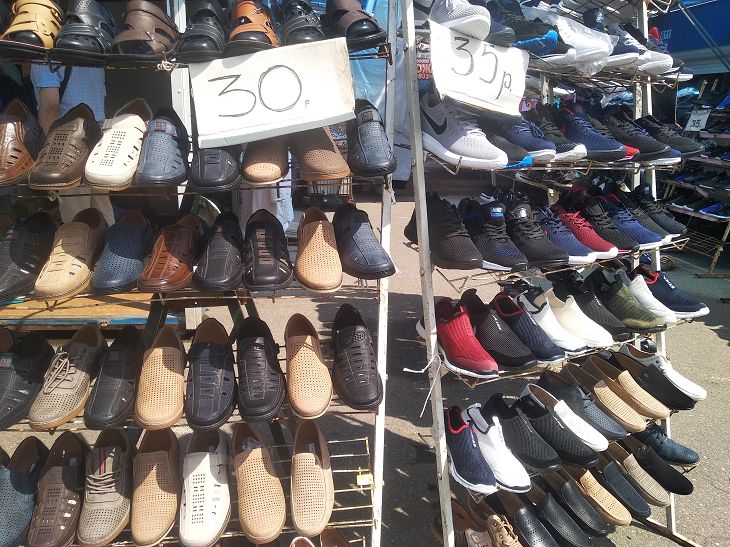 Вещевой рынок обувь