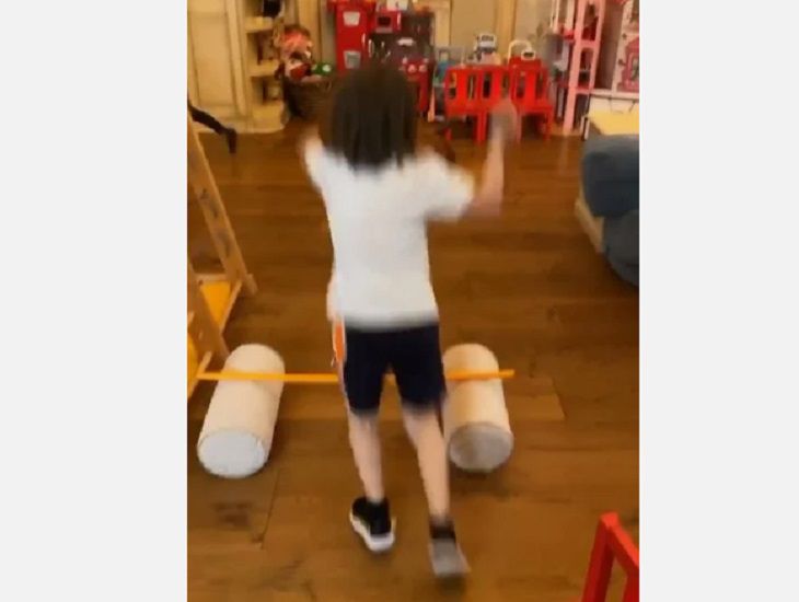 “Домашняя эстафета”: Максим Галкин устроил для Лизы и Гарри квест