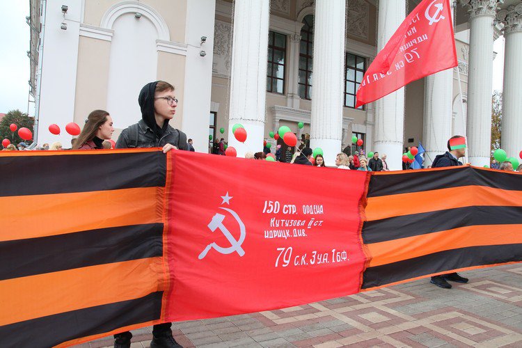 Из Минска в Гомель: прошел 400-километровый автопробег «За единую Беларусь!»