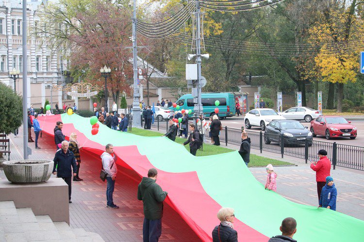 Из Минска в Гомель: прошел 400-километровый автопробег «За единую Беларусь!»