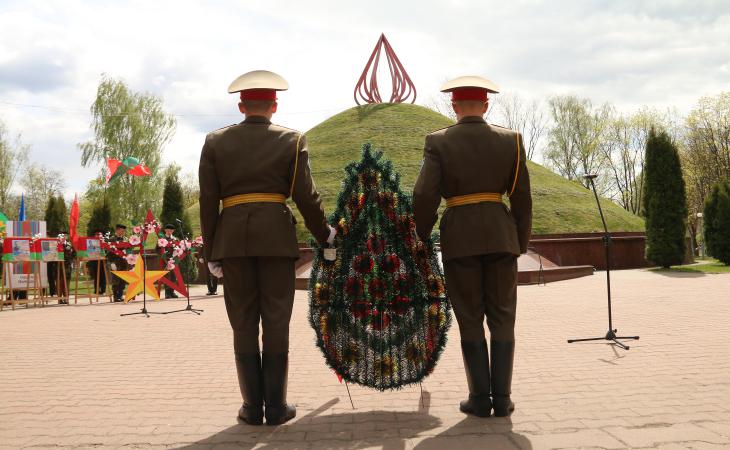 Митинг памяти, Курган Славы