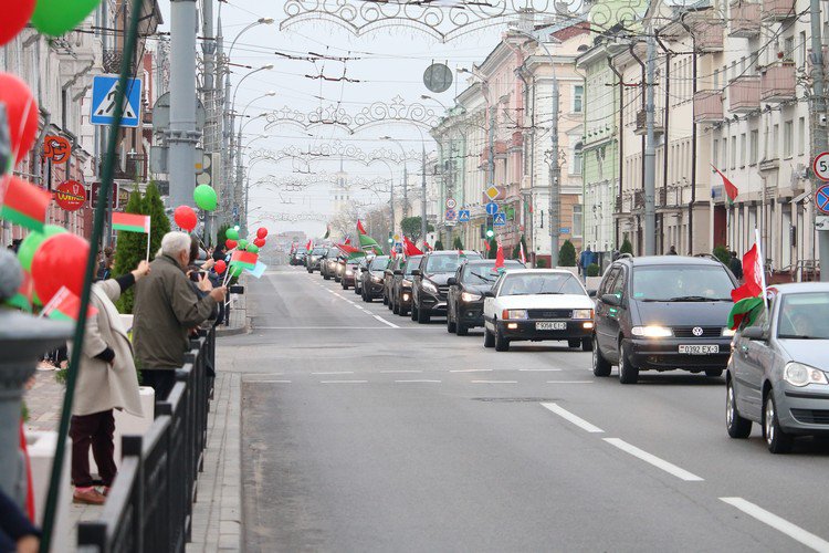 Из Минска в Гомель: прошел 400-километровый автопробег «За единую Беларусь!»