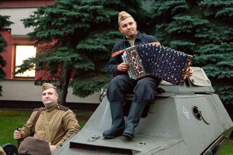 Песни под гитару, селфи с рысью и создание оберегов - в Гомеле прошёл молодежный форум «Беларусь — это мы!»