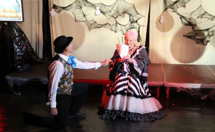 Рыцари, вампиры, байкеры и фаер-шоу: как гомельчане отмечали Хэллоуин