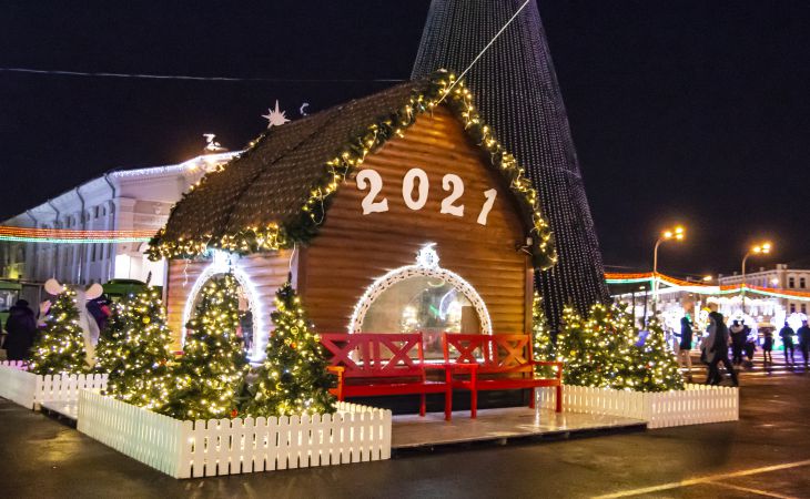 Мышь, Бык и деревня Деда Мороза. Как в Гомеле новогоднюю ёлку зажигали