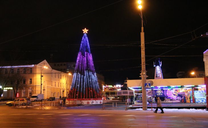 К Новому году готовы. Посмотрите, как выглядят елки Гомеля