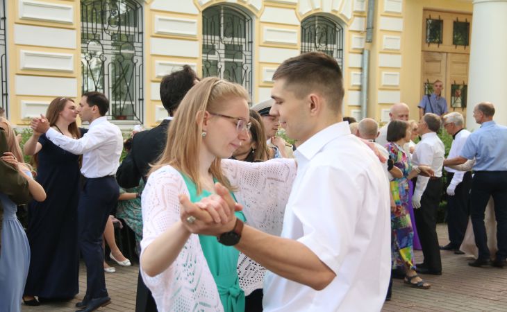 Бал православной молодёжи в Гомеле