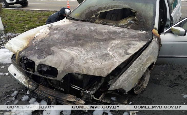 «Не смог совладать с эмоциями»: житель Брагина из ревности поджёг авто нового поклонника бывшей девушки