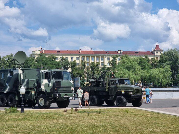 Как жители Минска отмечают День Независимости. Смотрим в фоторепортаже