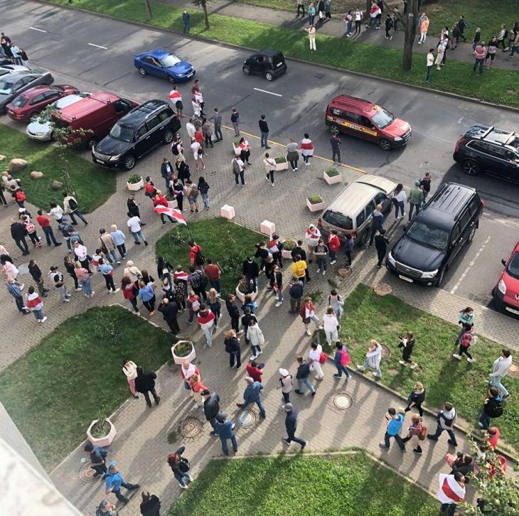 В Минске протестующие подошли к резиденции Лукашенко