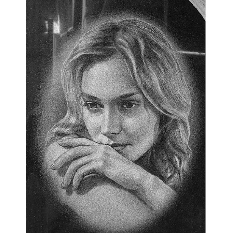 Как выбрать памятник на могилу