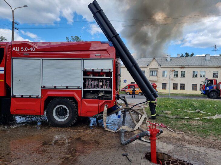 Склады горели открытым пламенем в Минске