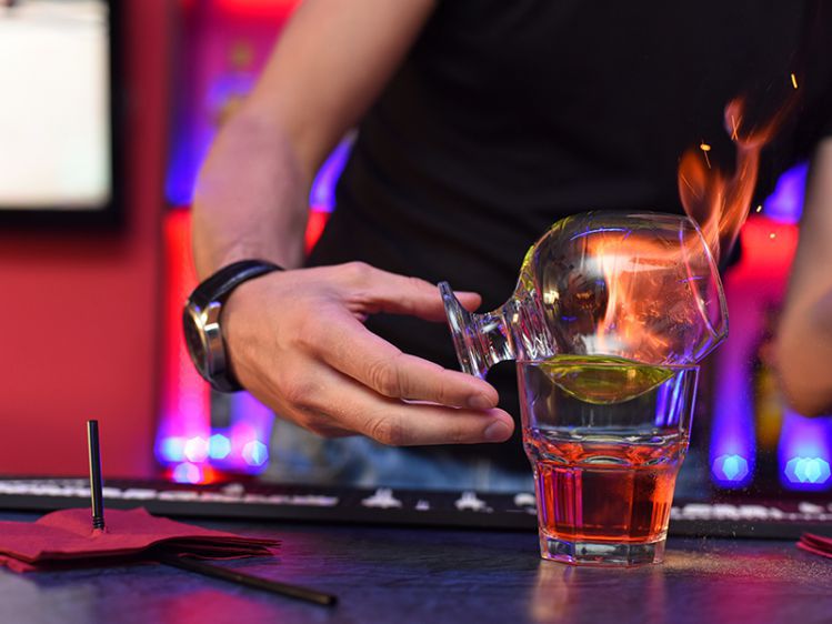 Как стать хорошим барменом? Как стать хорошим барменом?