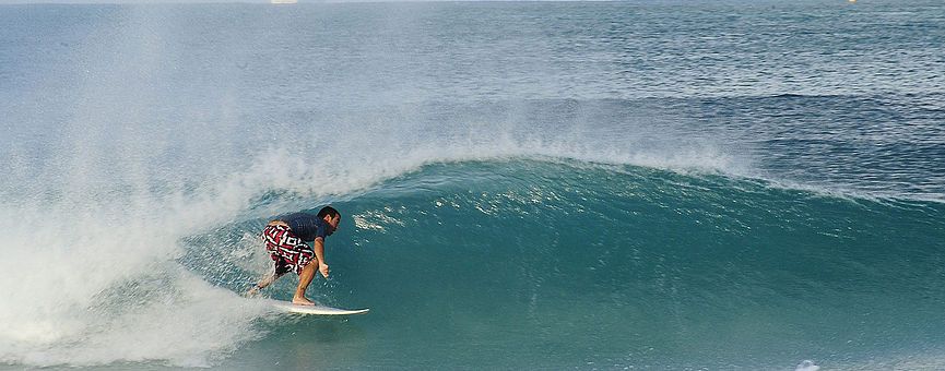 Где научиться серфингу