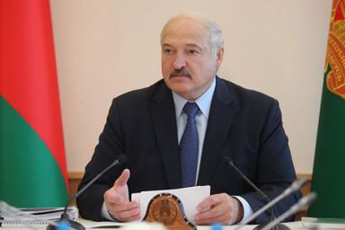 Лукашенко наградил орденом Почета азербайджанского бизнесмена