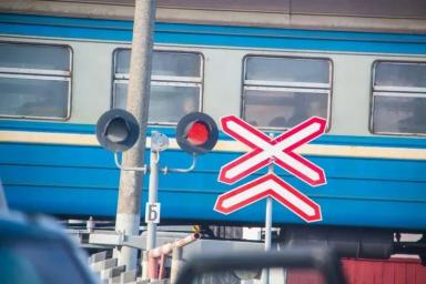 Житель Барановичского района поссорился с девушкой и устроил погром в поезде