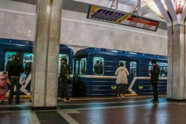ЧП в метро Минска: мужчина бросился под поезд 