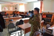 Иди отсюда. Российский стрелок выгнал учительницу перед бойней